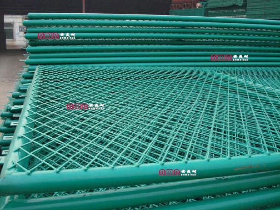 型号：ZZRS-12406 钢板护栏网