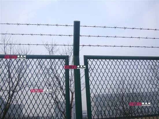 型号：ZZRS-12401 钢板护栏网